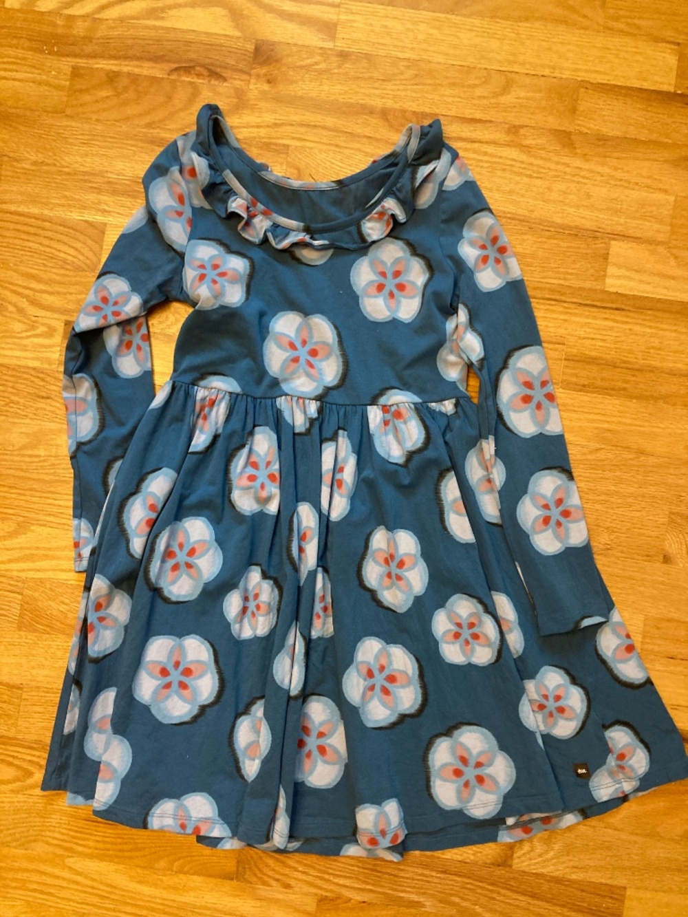 NWOT Tea Collection Floral Dress - Picture 3 of 3